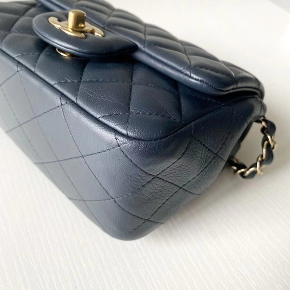 Authentic Chanel classic mini flap bag - Picture 9 of 10